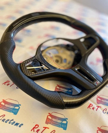 BMW (G Series) LED Carbon Fibre Steering Wheel