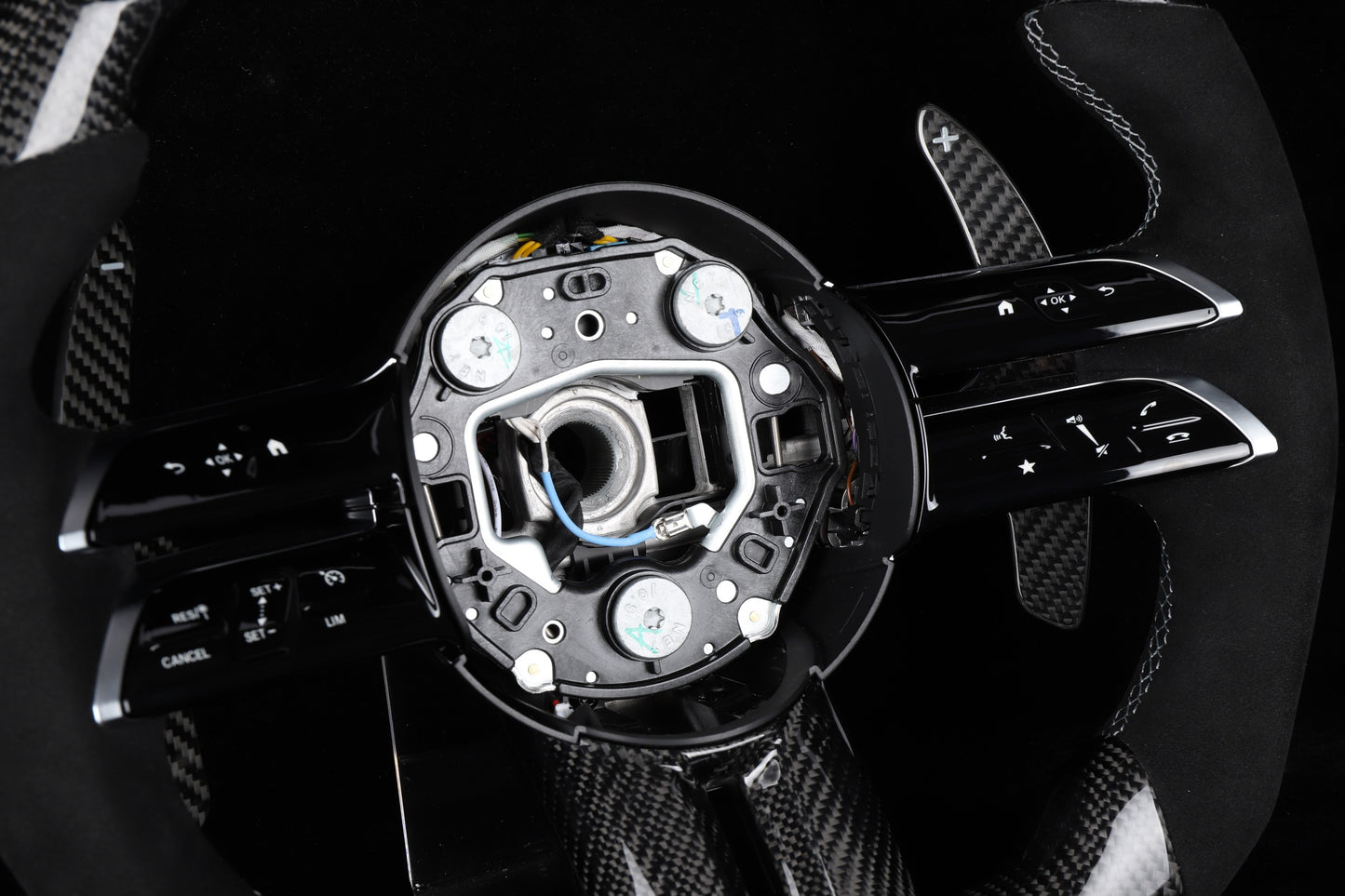 Mercedes w206 - LED Carbon Steering Wheel